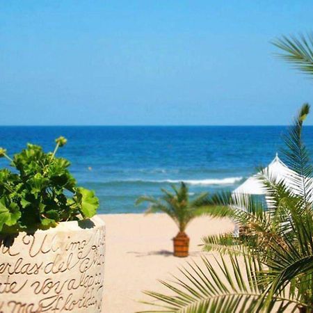 Oasis Del Mare Beach Front Hotel لوزينيتس المظهر الخارجي الصورة