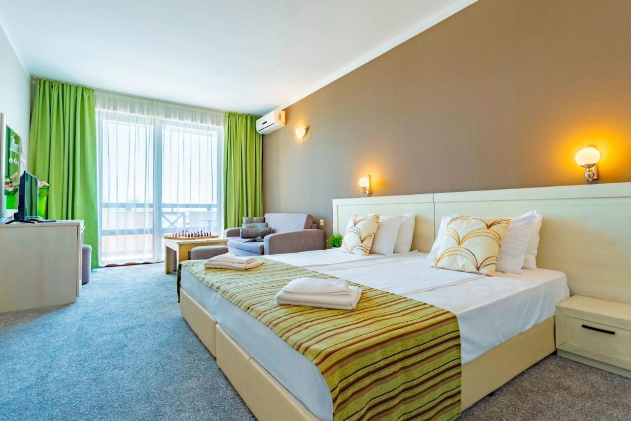 Oasis Del Mare Beach Front Hotel لوزينيتس المظهر الخارجي الصورة