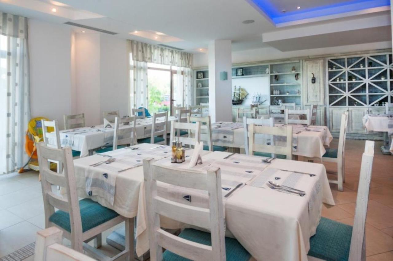 Oasis Del Mare Beach Front Hotel لوزينيتس المظهر الخارجي الصورة