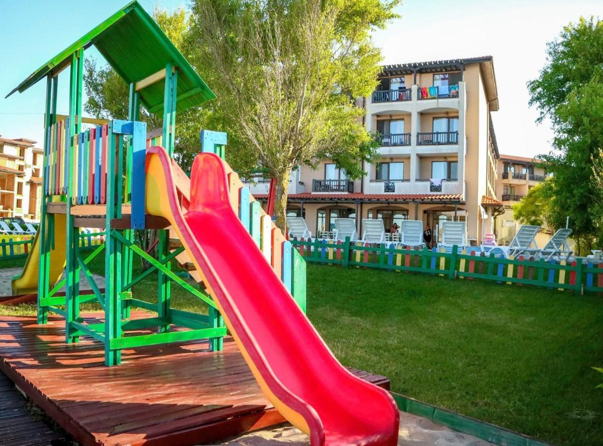 Oasis Del Mare Beach Front Hotel لوزينيتس المظهر الخارجي الصورة