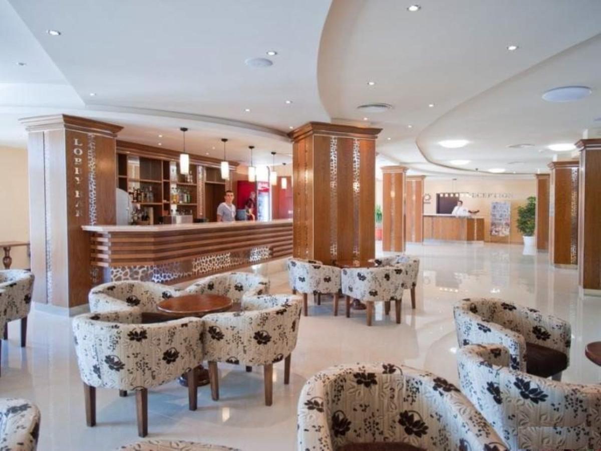 Oasis Del Mare Beach Front Hotel لوزينيتس المظهر الخارجي الصورة