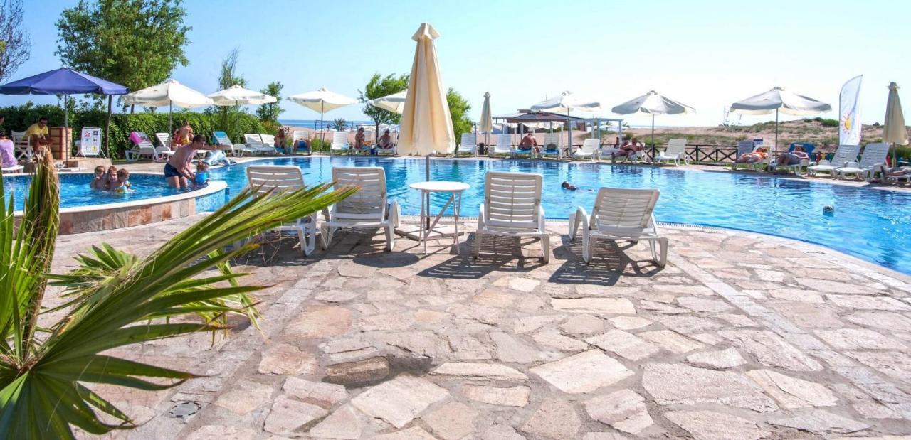 Oasis Del Mare Beach Front Hotel لوزينيتس المظهر الخارجي الصورة