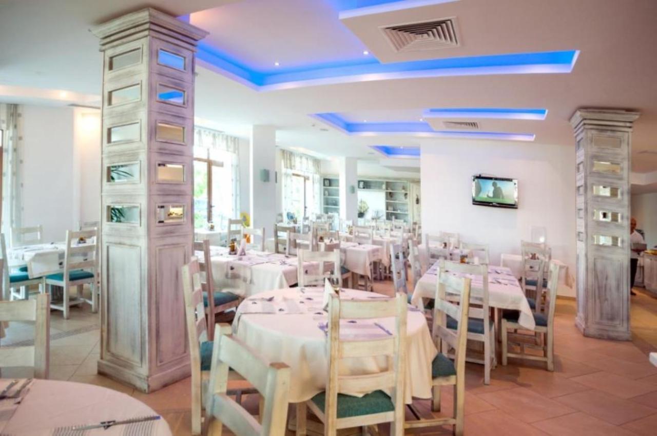 Oasis Del Mare Beach Front Hotel لوزينيتس المظهر الخارجي الصورة