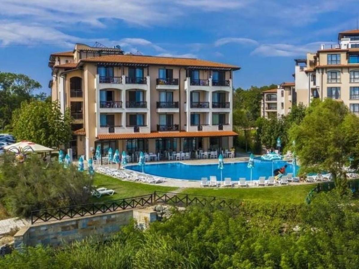 Oasis Del Mare Beach Front Hotel لوزينيتس المظهر الخارجي الصورة