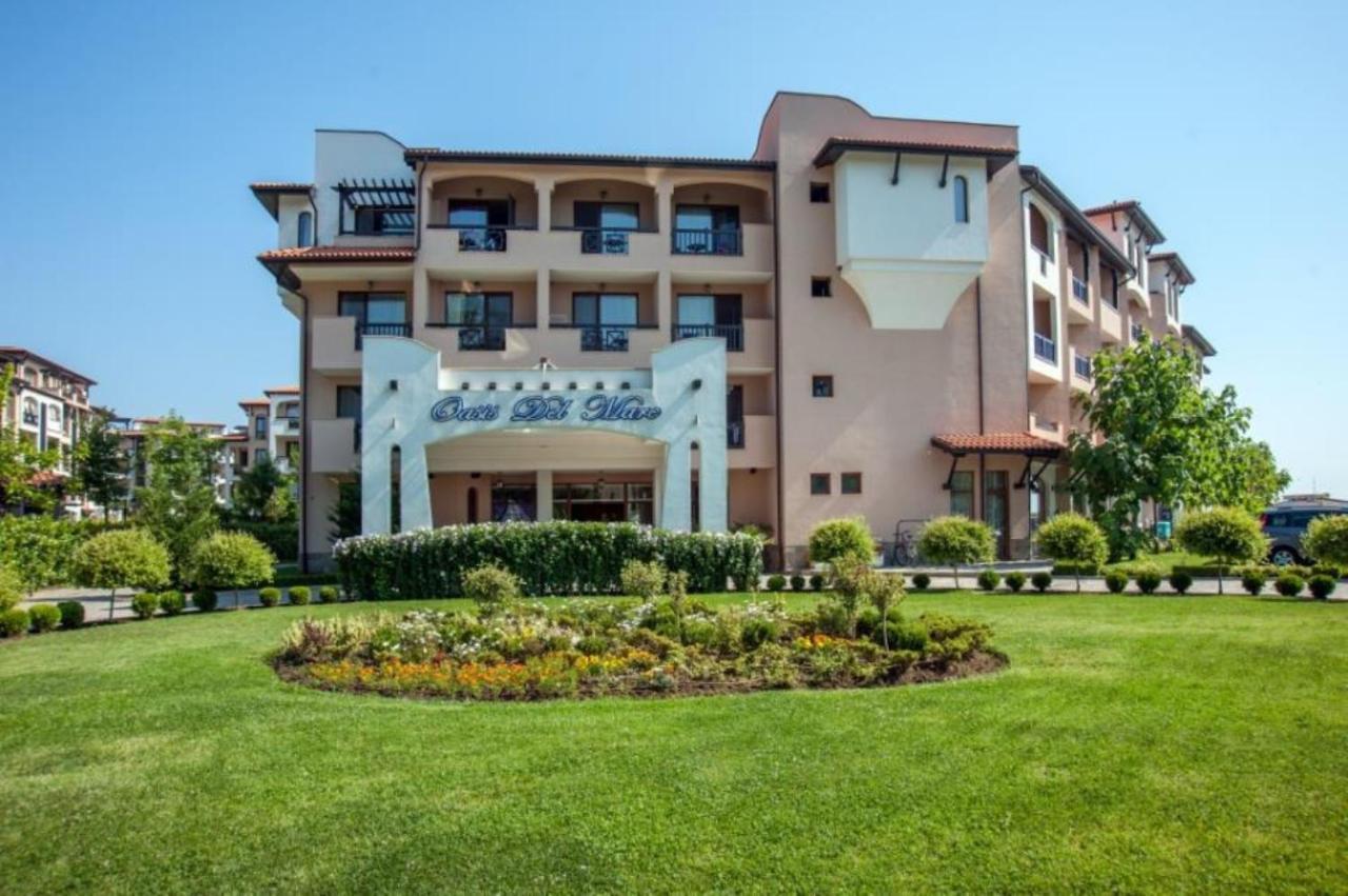 Oasis Del Mare Beach Front Hotel لوزينيتس المظهر الخارجي الصورة