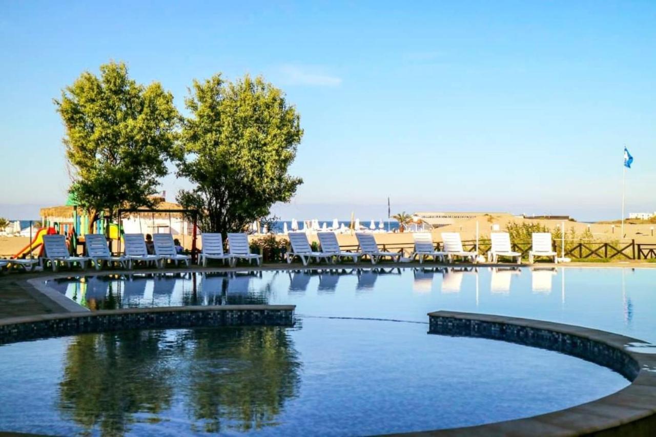 Oasis Del Mare Beach Front Hotel لوزينيتس المظهر الخارجي الصورة