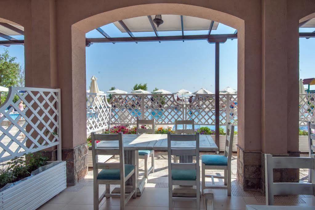 Oasis Del Mare Beach Front Hotel لوزينيتس المظهر الخارجي الصورة