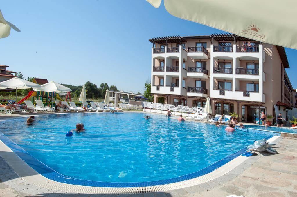 Oasis Del Mare Beach Front Hotel لوزينيتس المظهر الخارجي الصورة