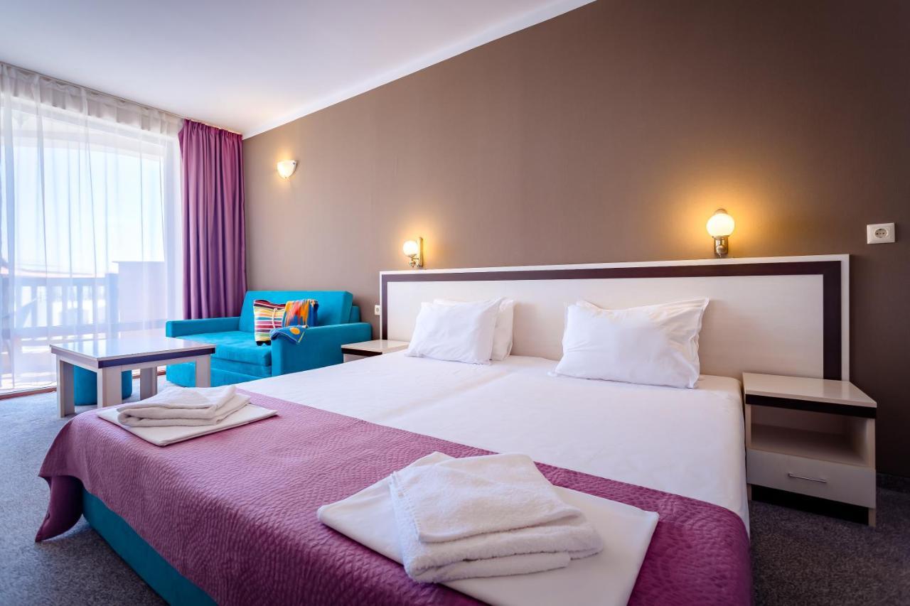 Oasis Del Mare Beach Front Hotel لوزينيتس المظهر الخارجي الصورة